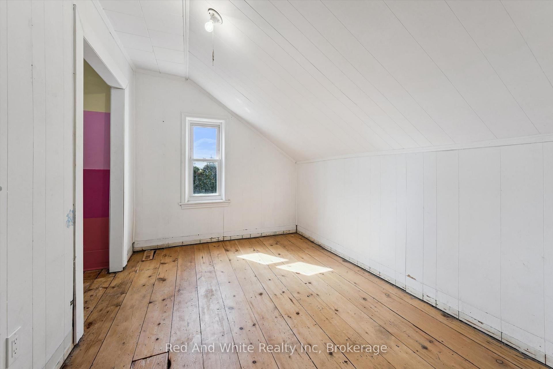Photo 19 of 2990 Lobsinger Line, Woolwich — HOMEH