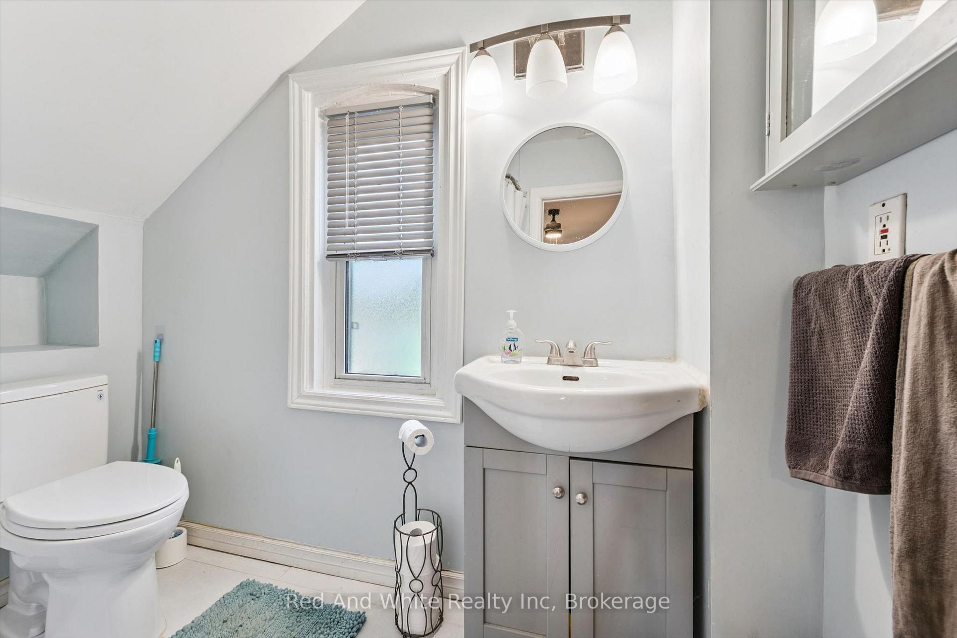 Photo 20 of 2990 Lobsinger Line, Woolwich — HOMEH