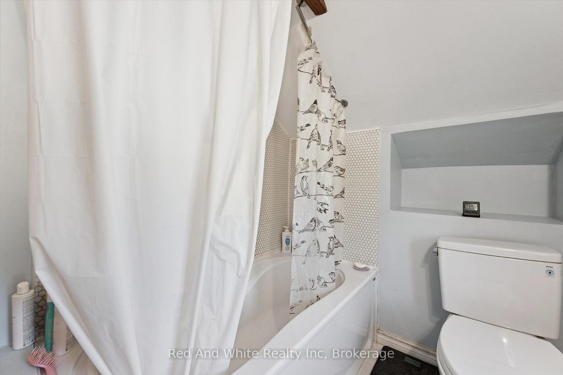 Photo 21 of 2990 Lobsinger Line, Woolwich — HOMEH