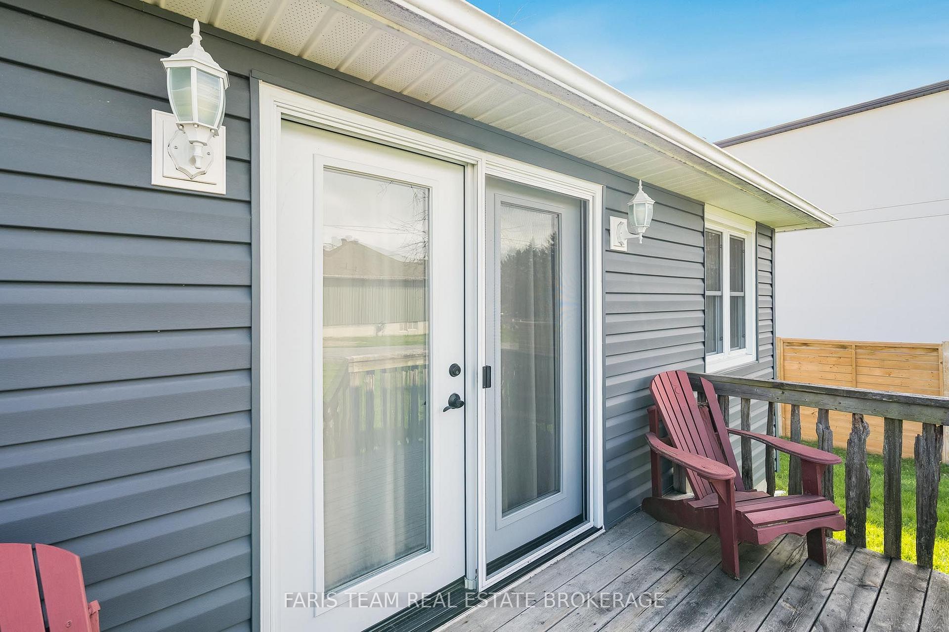 Photo 4 of 1417 Maple Way, Innisfil, Rural Innisfil — HOMEH