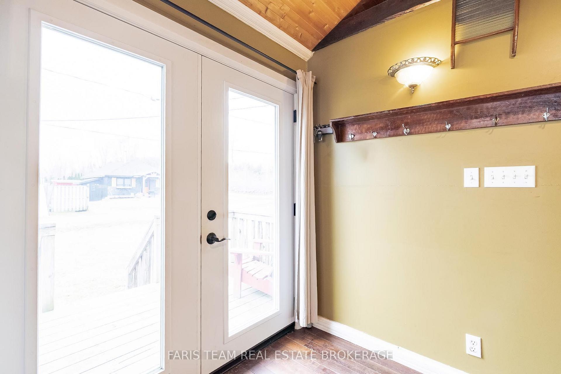 Photo 5 of 1417 Maple Way, Innisfil, Rural Innisfil — HOMEH