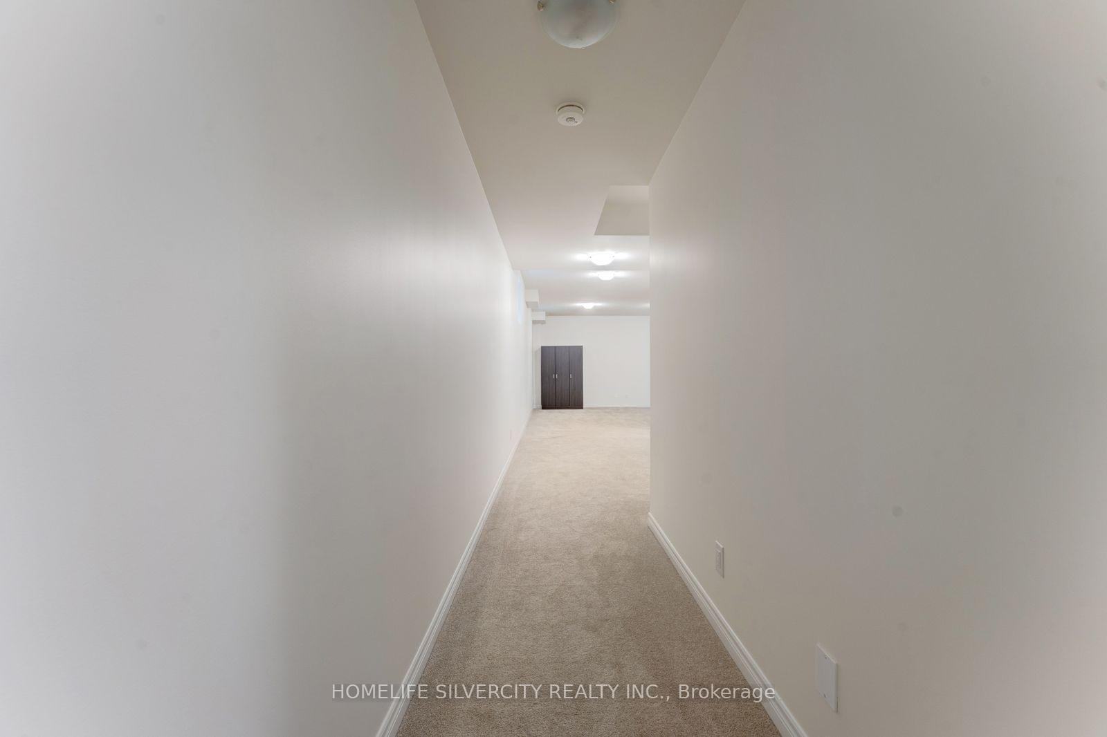 Photo 14 of 210 Broadacre Drive, Kitchener, Victoria Hills — HOMEH