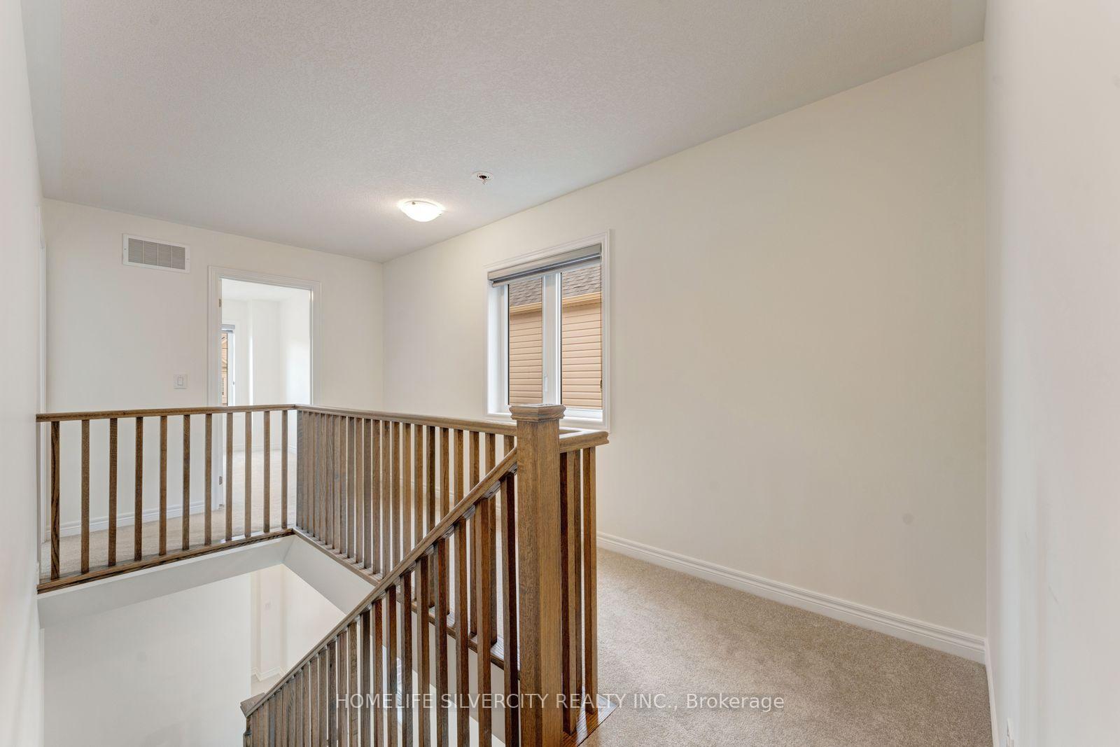 Photo 19 of 210 Broadacre Drive, Kitchener, Victoria Hills — HOMEH