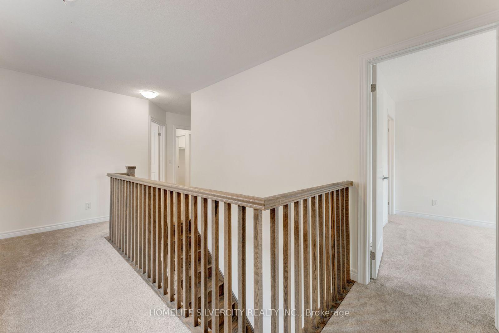 Photo 21 of 210 Broadacre Drive, Kitchener, Victoria Hills — HOMEH