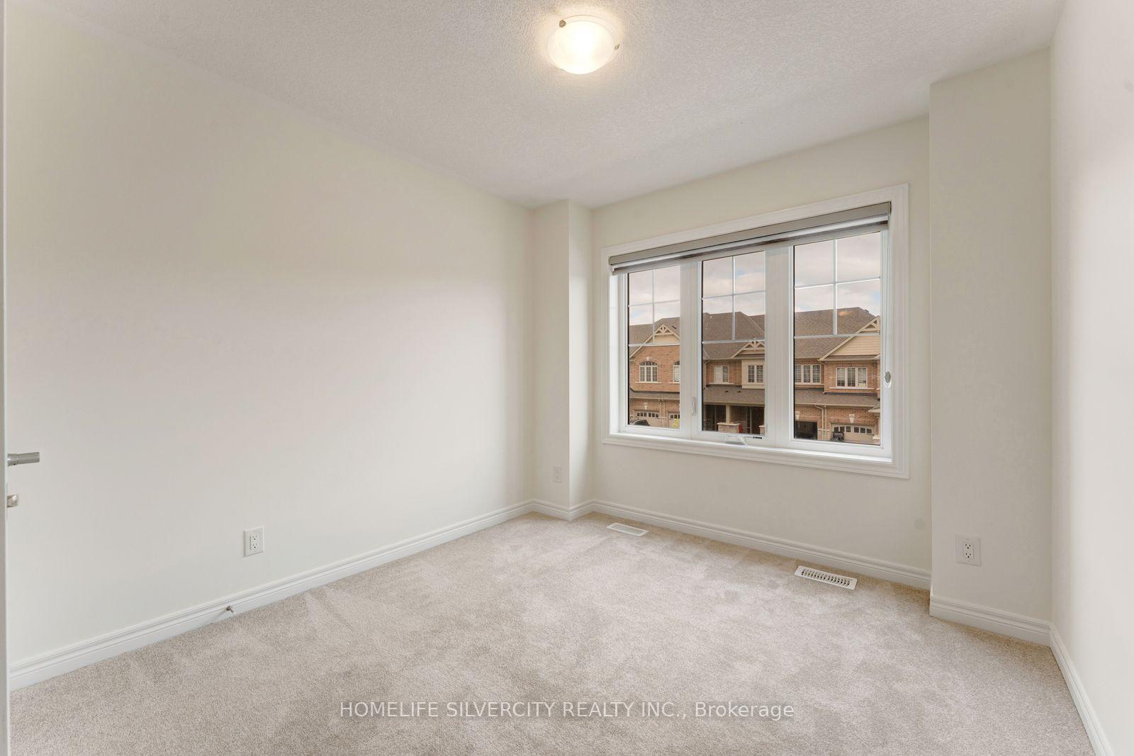 Photo 22 of 210 Broadacre Drive, Kitchener, Victoria Hills — HOMEH
