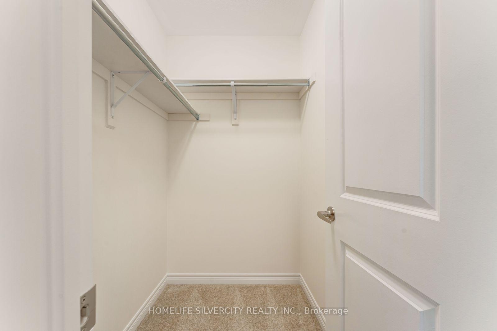 Photo 33 of 210 Broadacre Drive, Kitchener, Victoria Hills — HOMEH