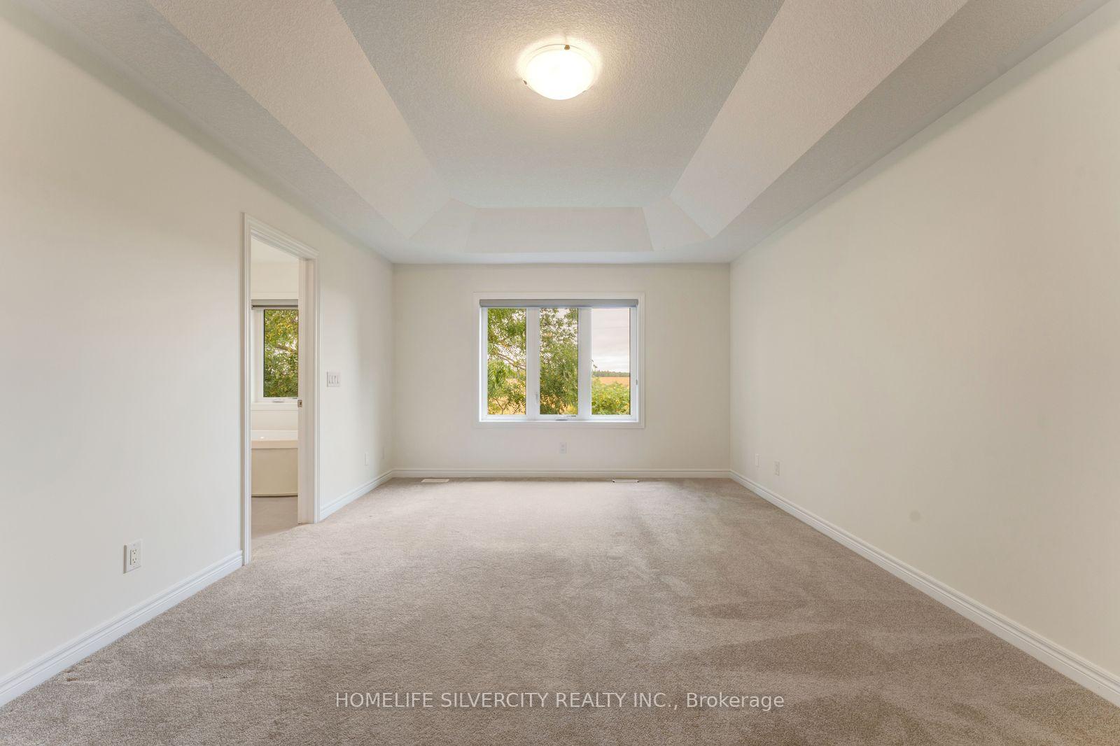 Photo 34 of 210 Broadacre Drive, Kitchener, Victoria Hills — HOMEH
