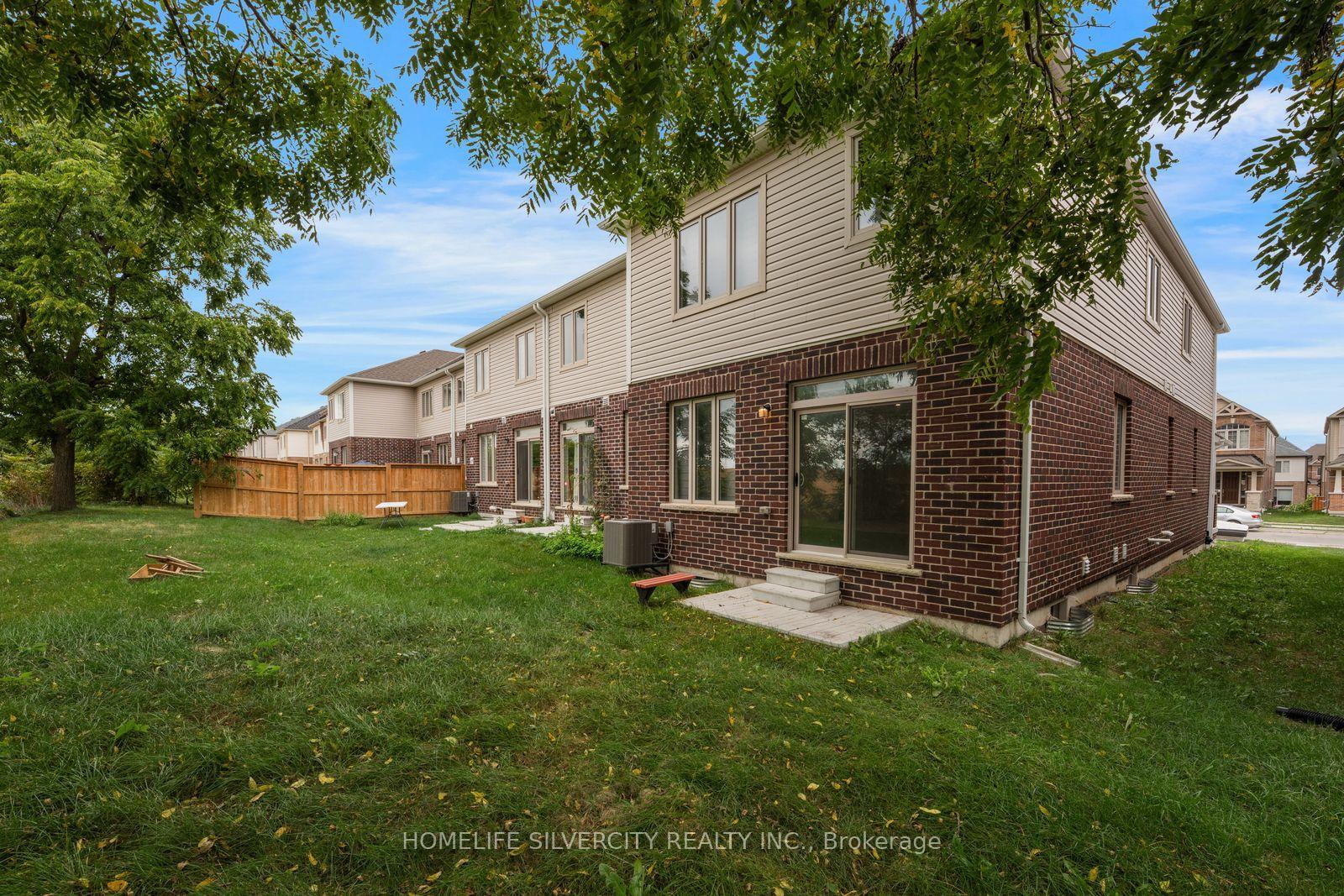 Photo 39 of 210 Broadacre Drive, Kitchener, Victoria Hills — HOMEH