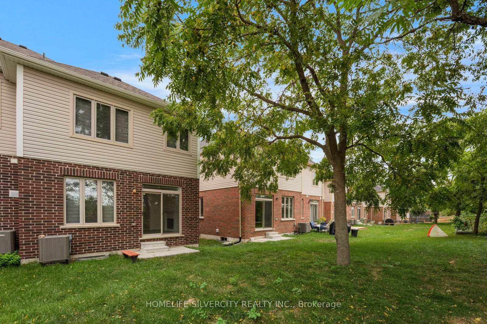 Photo 41 of 210 Broadacre Drive, Kitchener, Victoria Hills — HOMEH