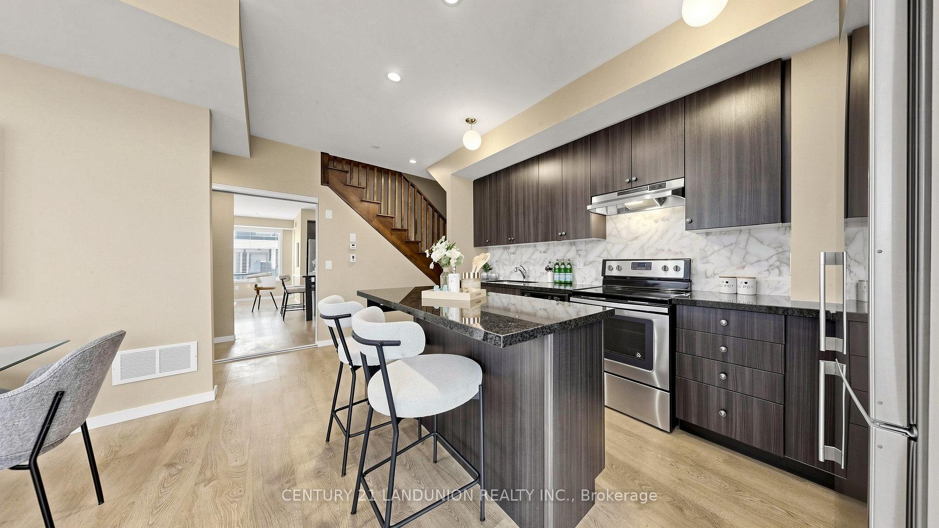 Photo 10 of Unit 107, 600 Alex Gardner Circle, Aurora, Aurora Village — HOMEH