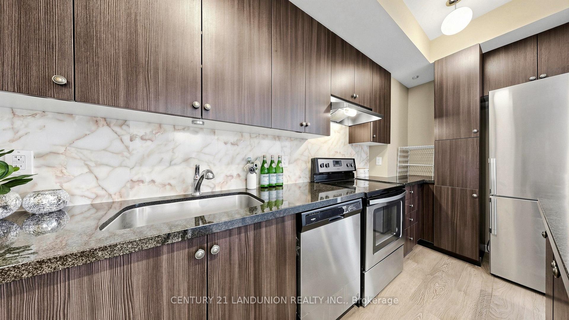 Photo 12 of Unit 107, 600 Alex Gardner Circle, Aurora, Aurora Village — HOMEH