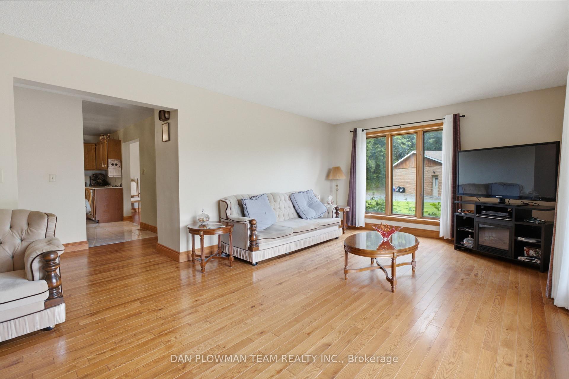 Photo 13 of 9640 Dagmar Road, Whitby, Rural Whitby — HOMEH