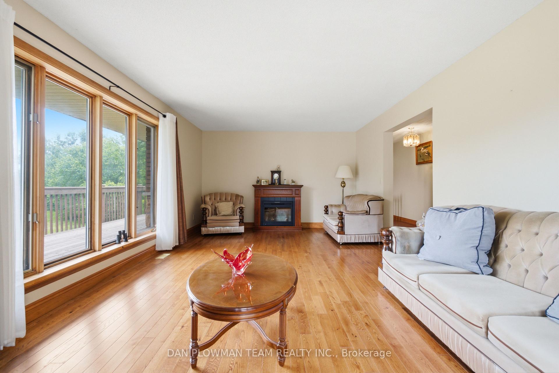 Photo 14 of 9640 Dagmar Road, Whitby, Rural Whitby — HOMEH