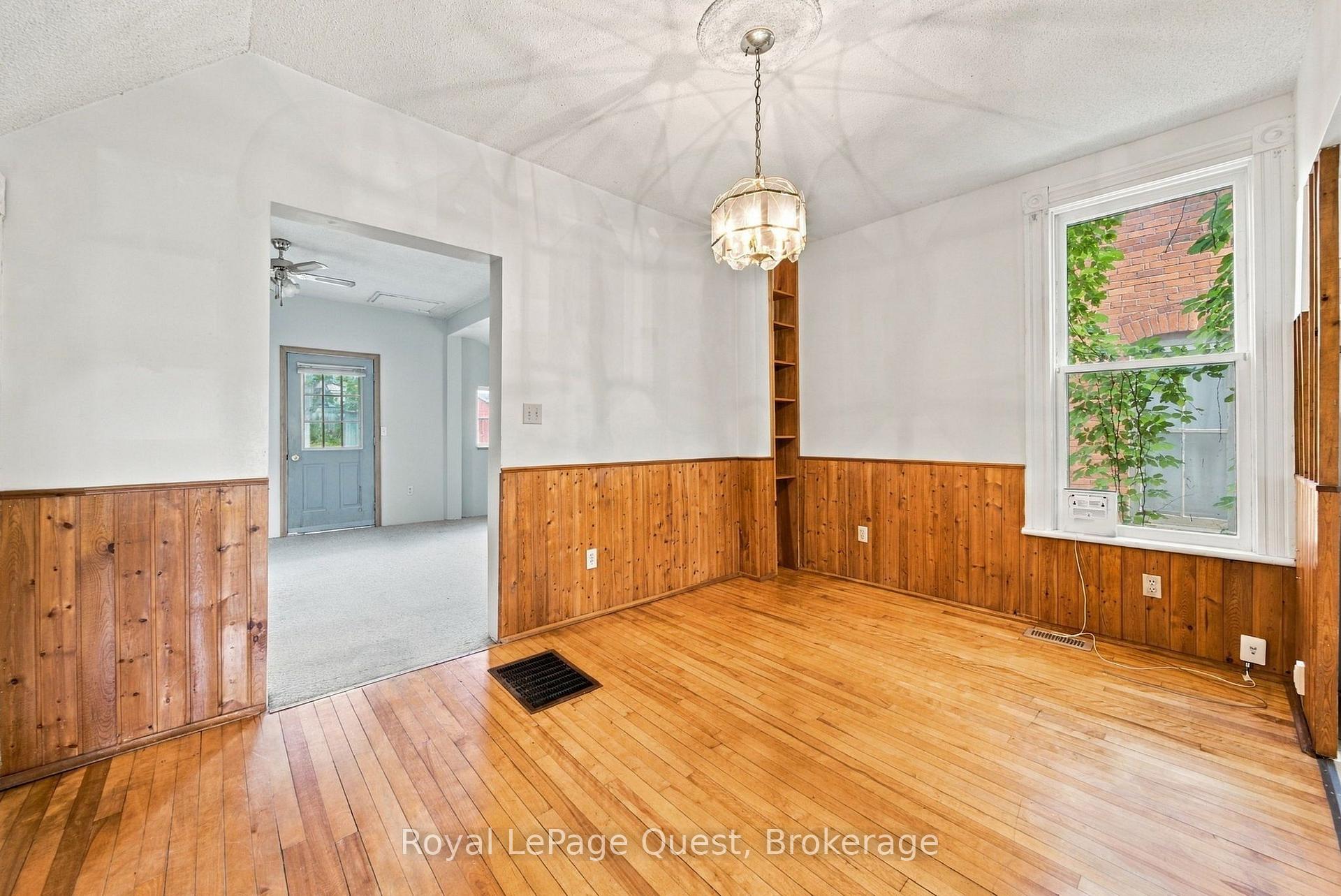 Photo 9 of 148 Coldwater Road W, Orillia — HOMEH