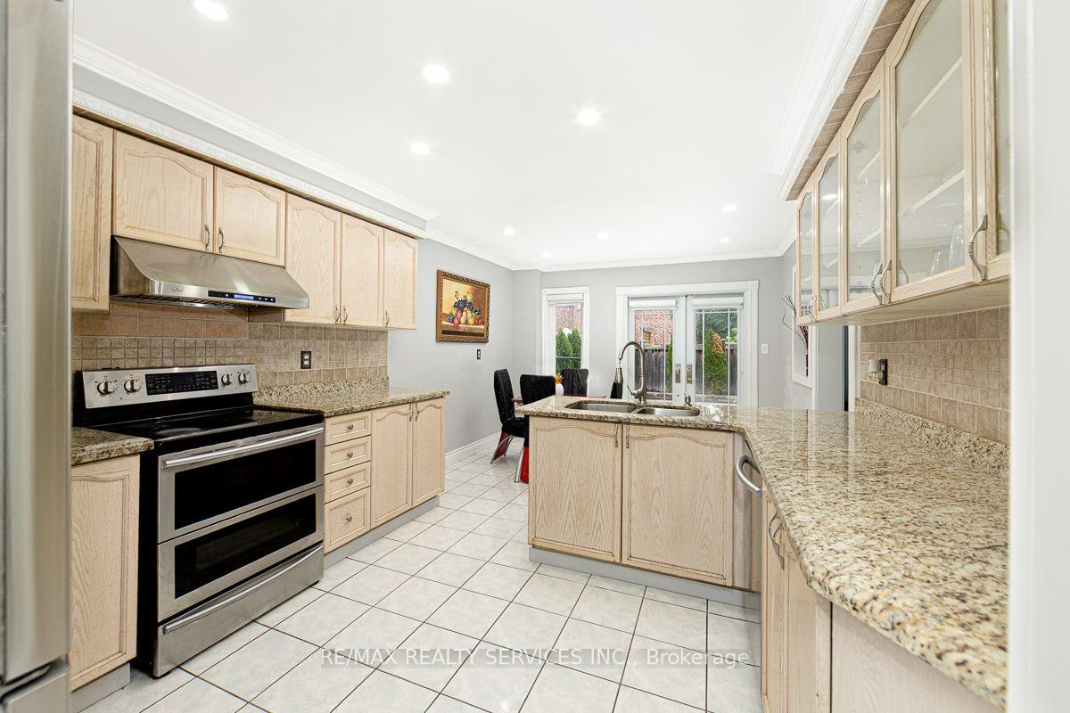 Photo 12 of 64 Strickland Drive, Ajax, Central West — HOMEH