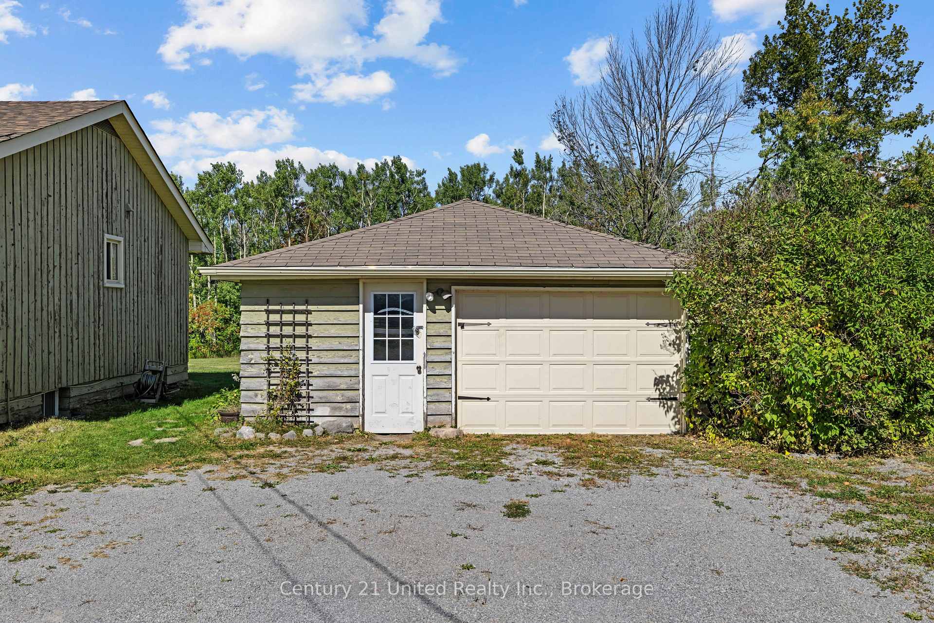 Photo 5 of 1676 8th Line, Selwyn — HOMEH