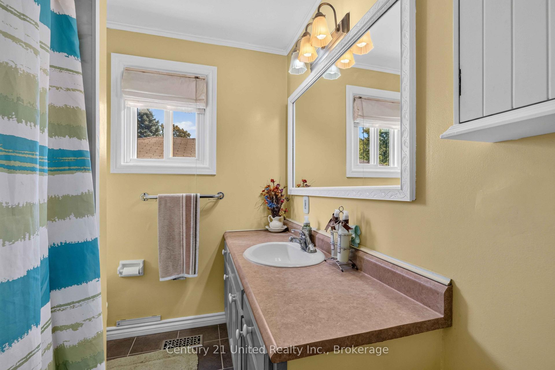 Photo 25 of 1676 8th Line, Selwyn — HOMEH
