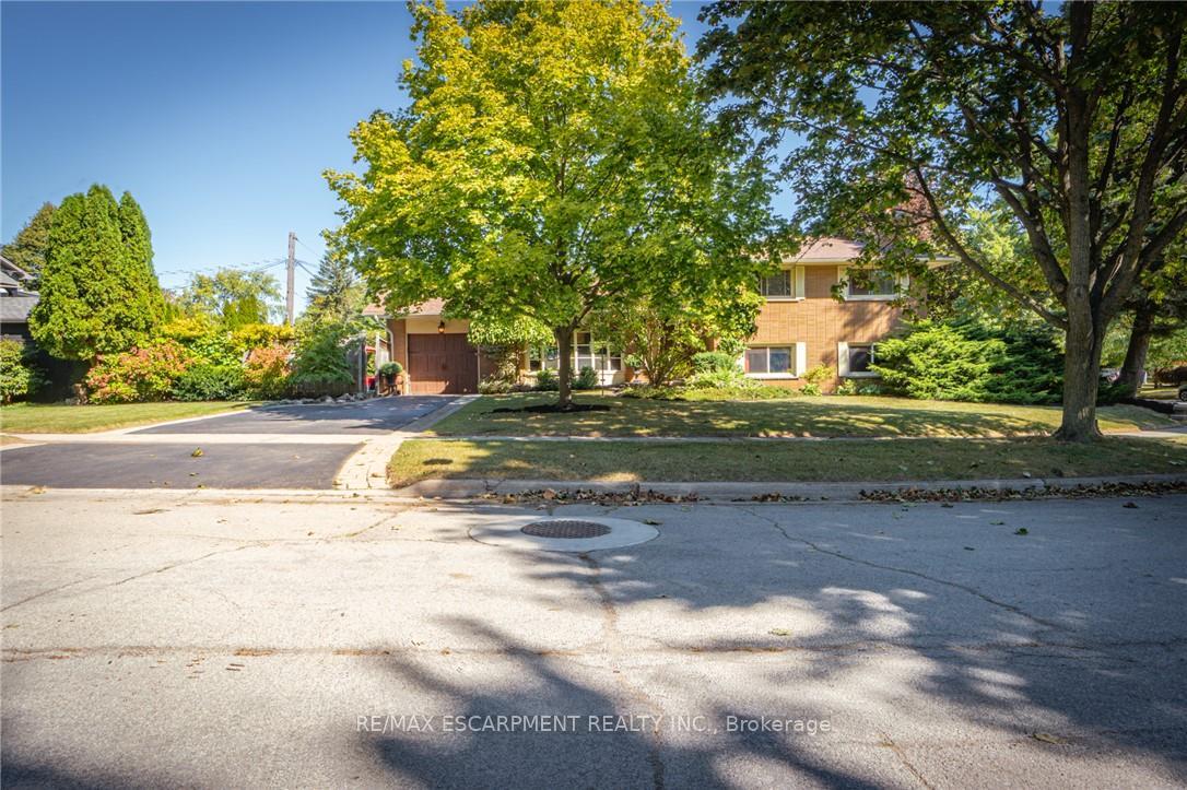 Photo 2 of 517 Rosedale Crescent, Burlington, Roseland — HOMEH