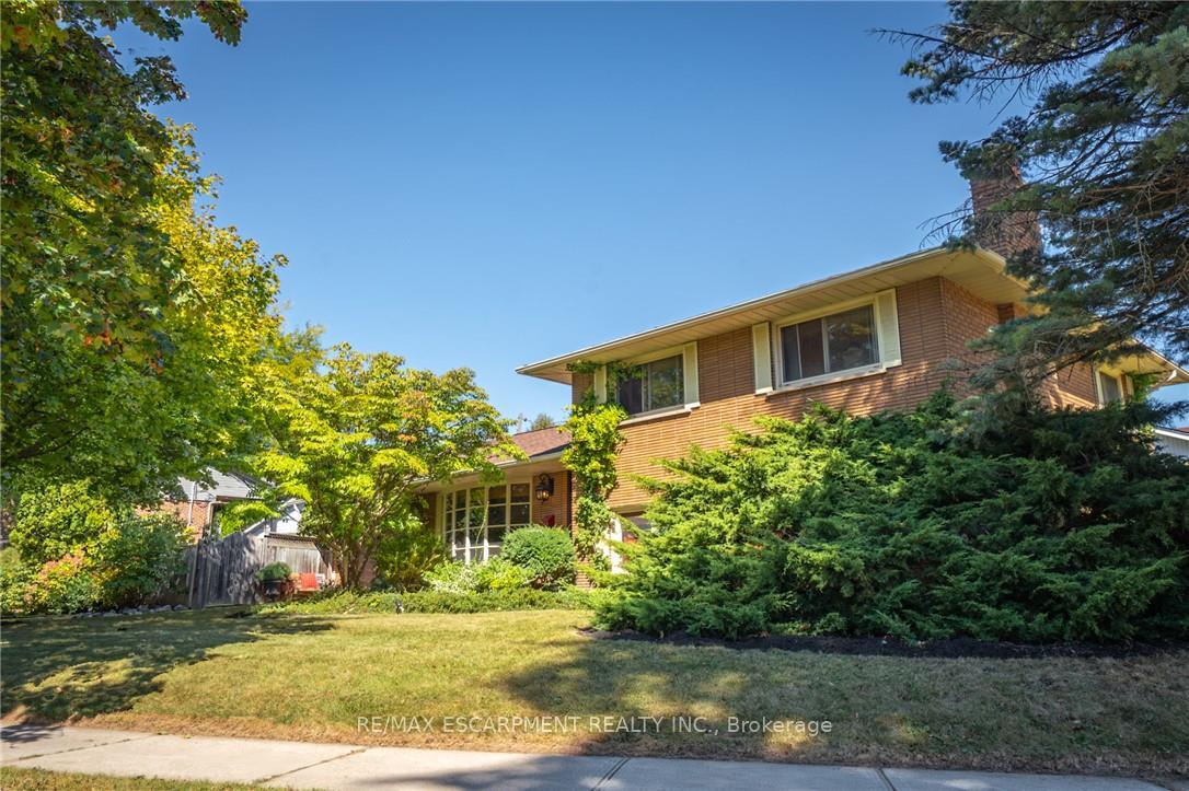 Photo 4 of 517 Rosedale Crescent, Burlington, Roseland — HOMEH