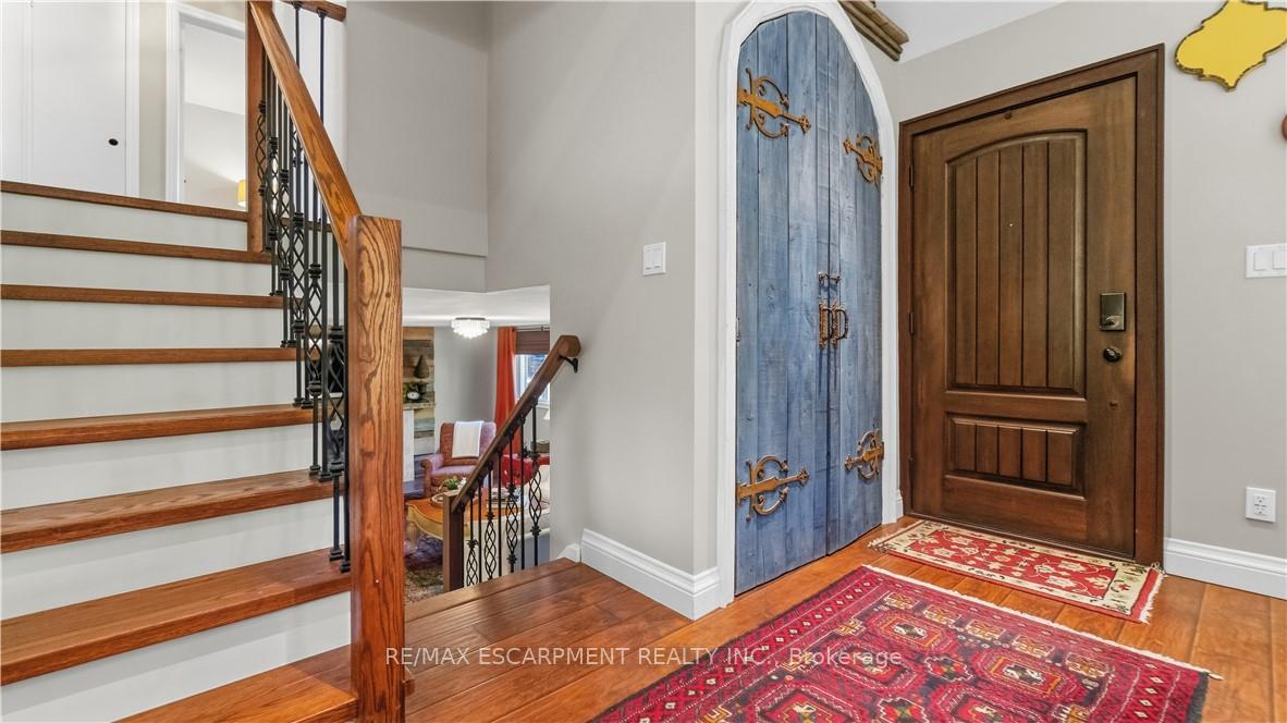 Photo 11 of 517 Rosedale Crescent, Burlington, Roseland — HOMEH
