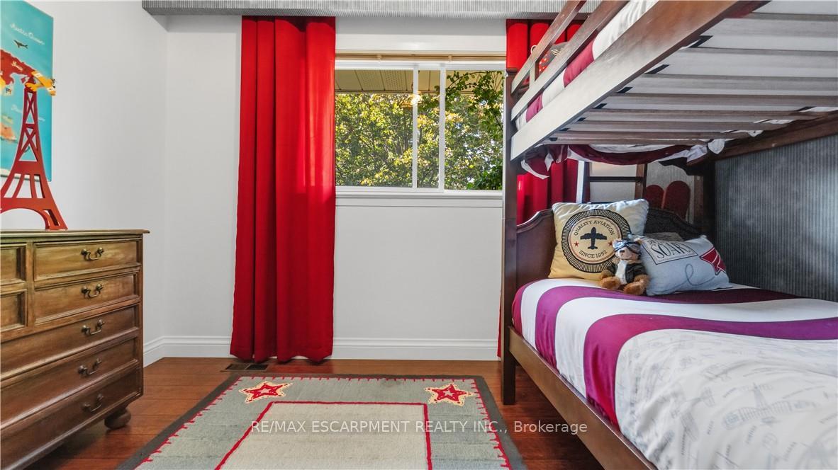 Photo 28 of 517 Rosedale Crescent, Burlington, Roseland — HOMEH