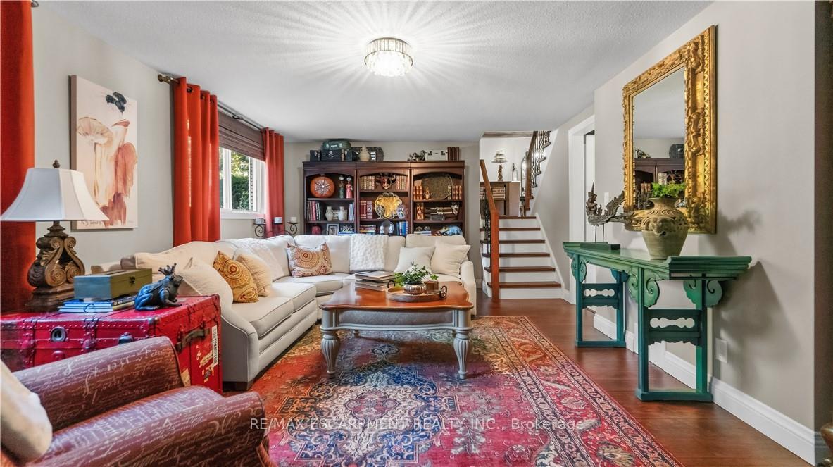 Photo 33 of 517 Rosedale Crescent, Burlington, Roseland — HOMEH