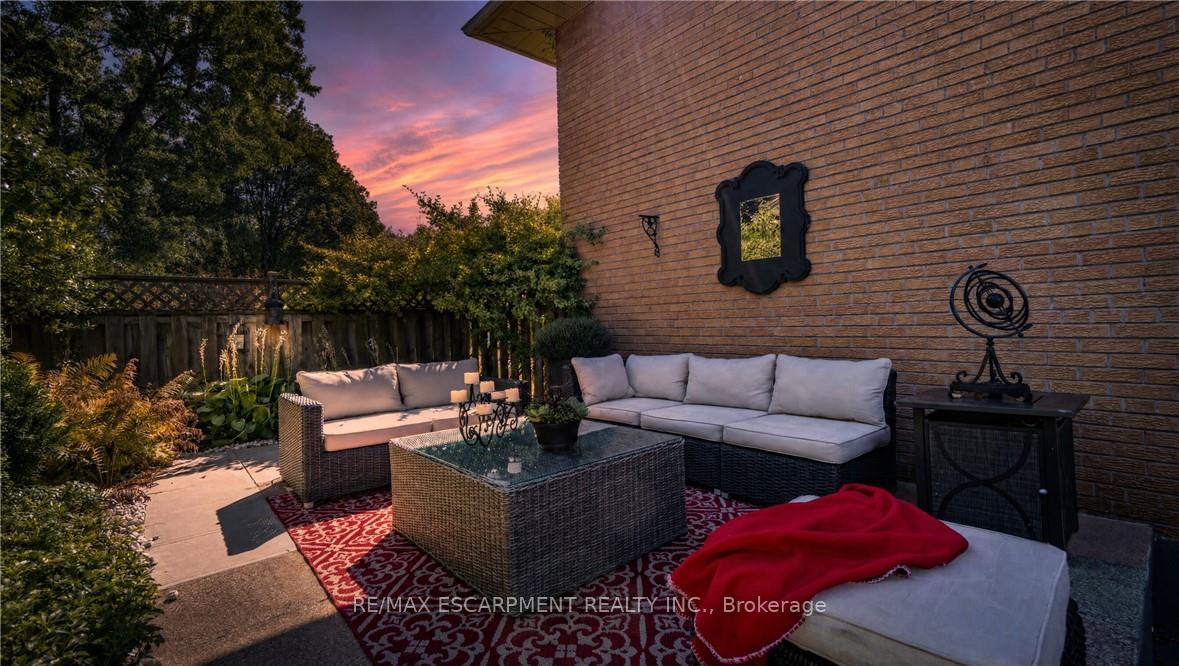 Photo 49 of 517 Rosedale Crescent, Burlington, Roseland — HOMEH