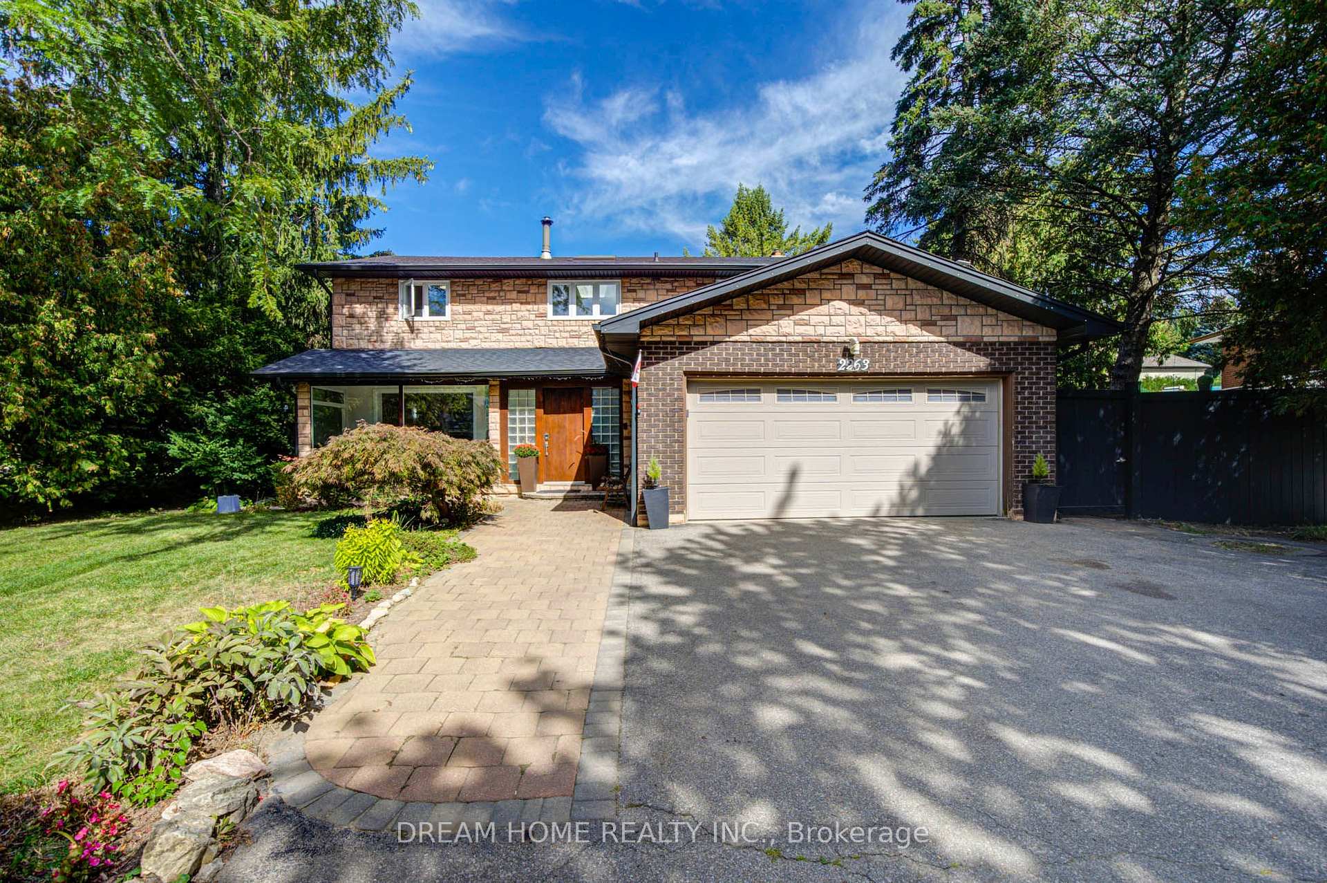 Photo 1 of 2263 Taylor's Orchard, Mississauga, Cooksville — HOMEH
