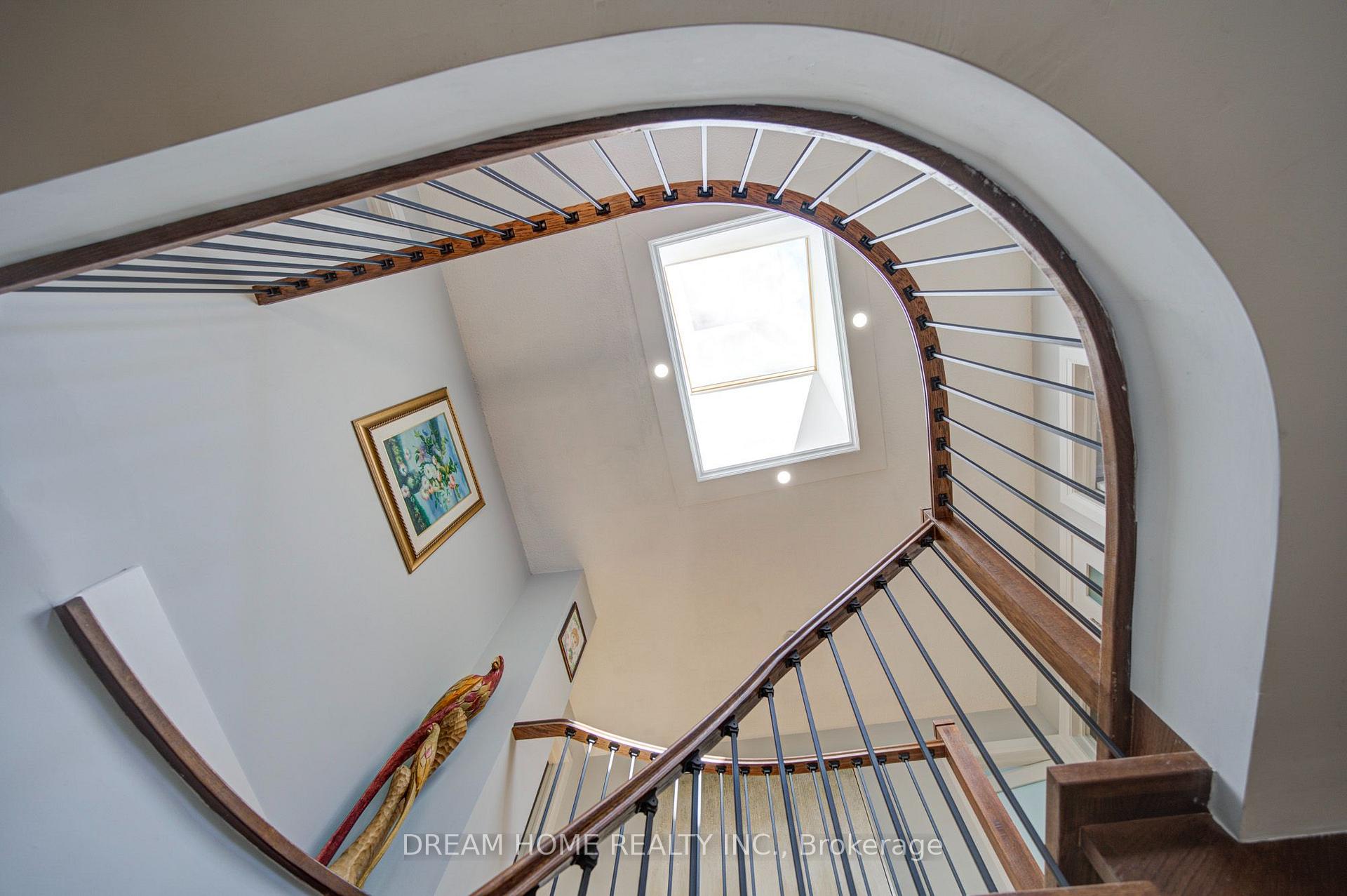 Photo 24 of 2263 Taylor's Orchard, Mississauga, Cooksville — HOMEH