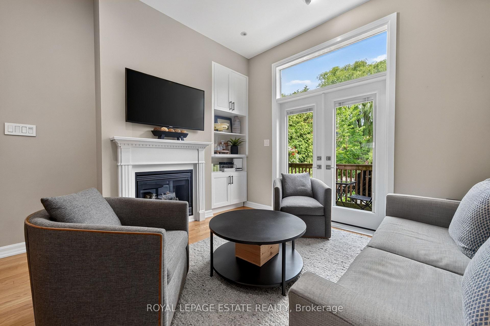 Photo 8 of 2112 Dundas Street E, Toronto, Woodbine Corridor — HOMEH