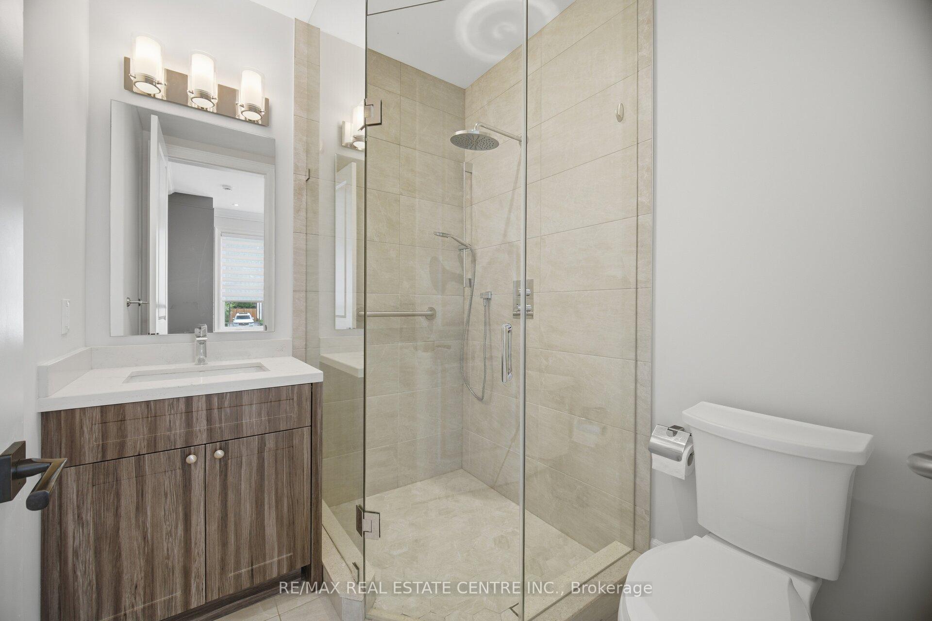 Photo 19 of 1496 Mansfield Drive, Oakville, College Park — HOMEH
