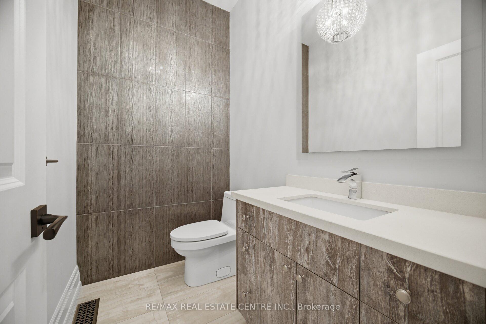 Photo 20 of 1496 Mansfield Drive, Oakville, College Park — HOMEH