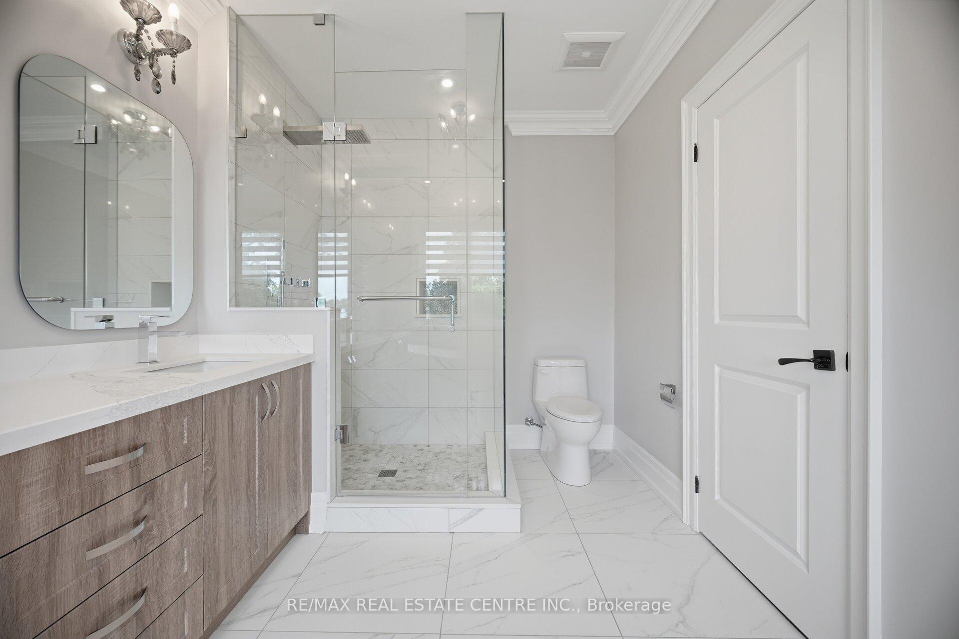 Photo 25 of 1496 Mansfield Drive, Oakville, College Park — HOMEH