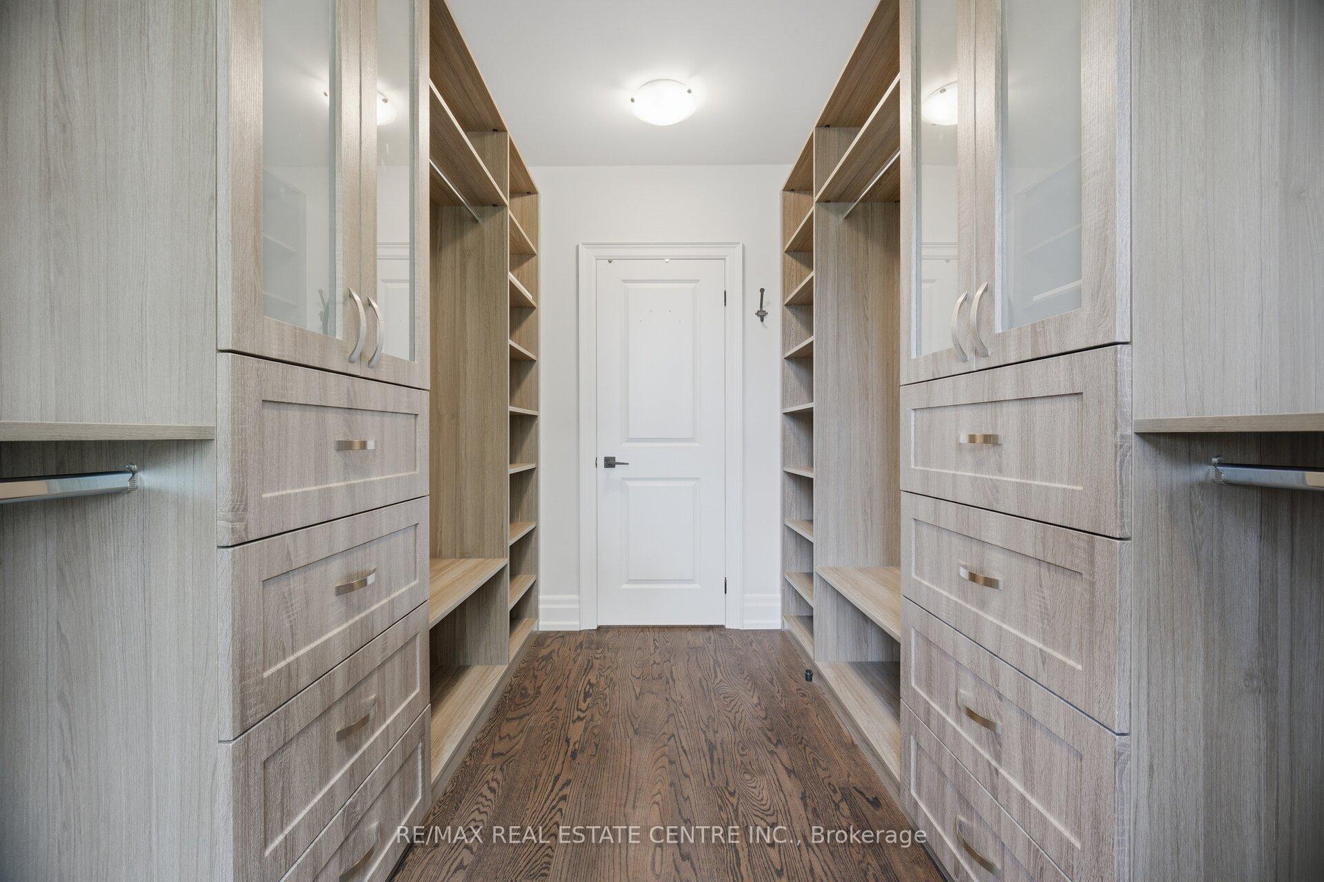Photo 26 of 1496 Mansfield Drive, Oakville, College Park — HOMEH
