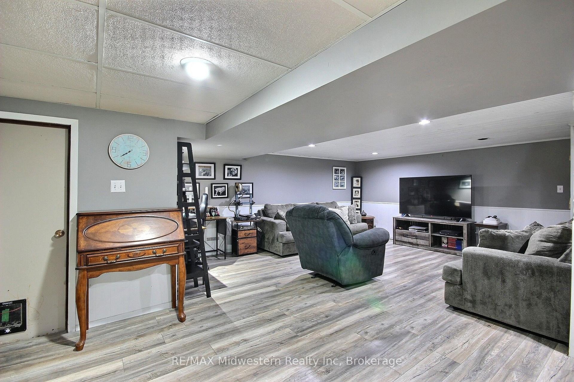 Photo 14 of 135 Queen Street, North Perth, Elma — HOMEH