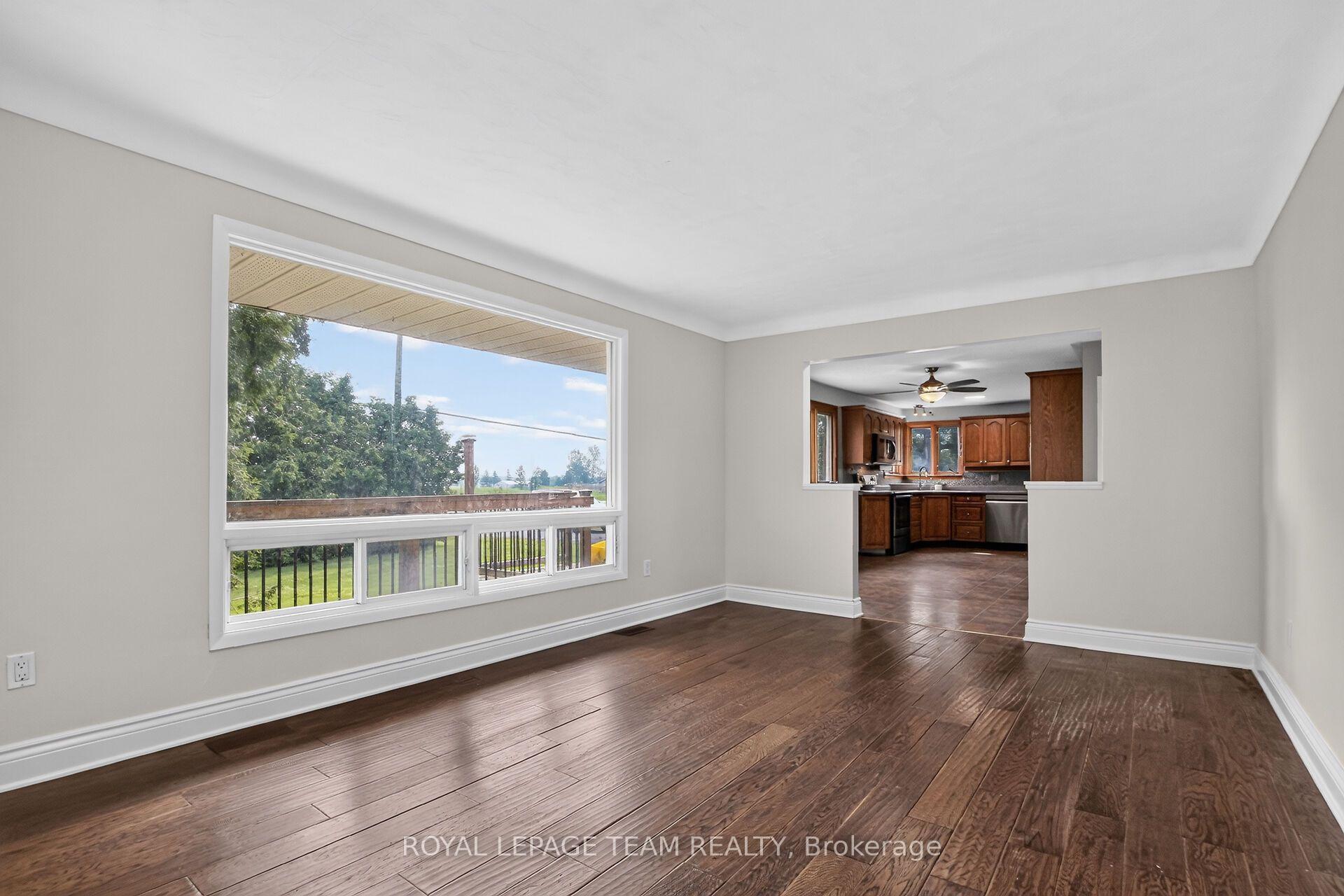 Photo 7 of 3679 Dunrobin Road, Ottawa, Dunrobin — HOMEH