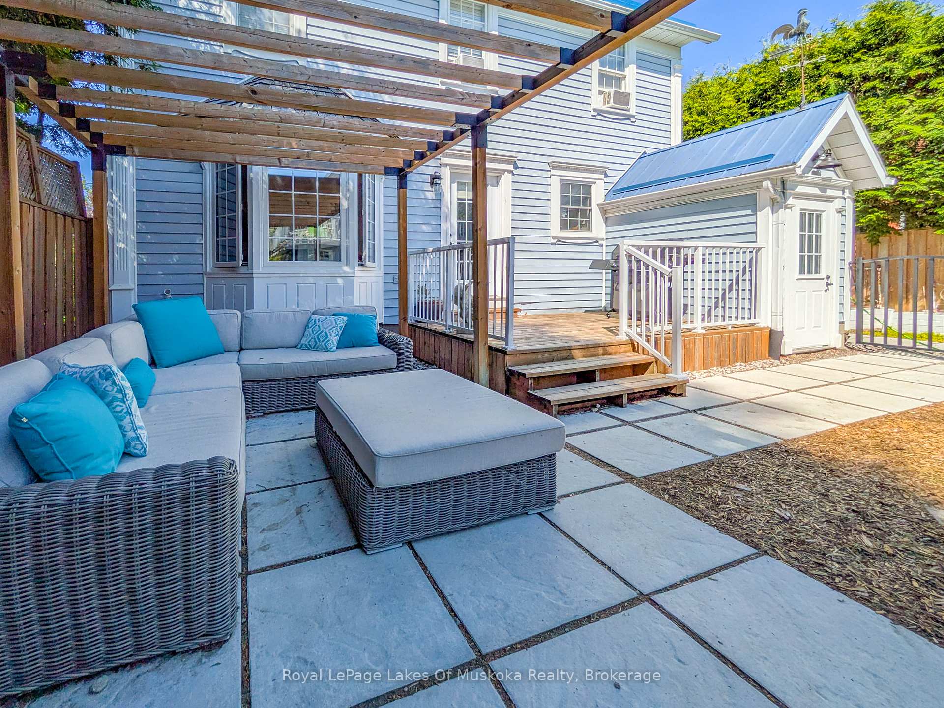 Photo 5 of 212 James Street, Bracebridge — HOMEH