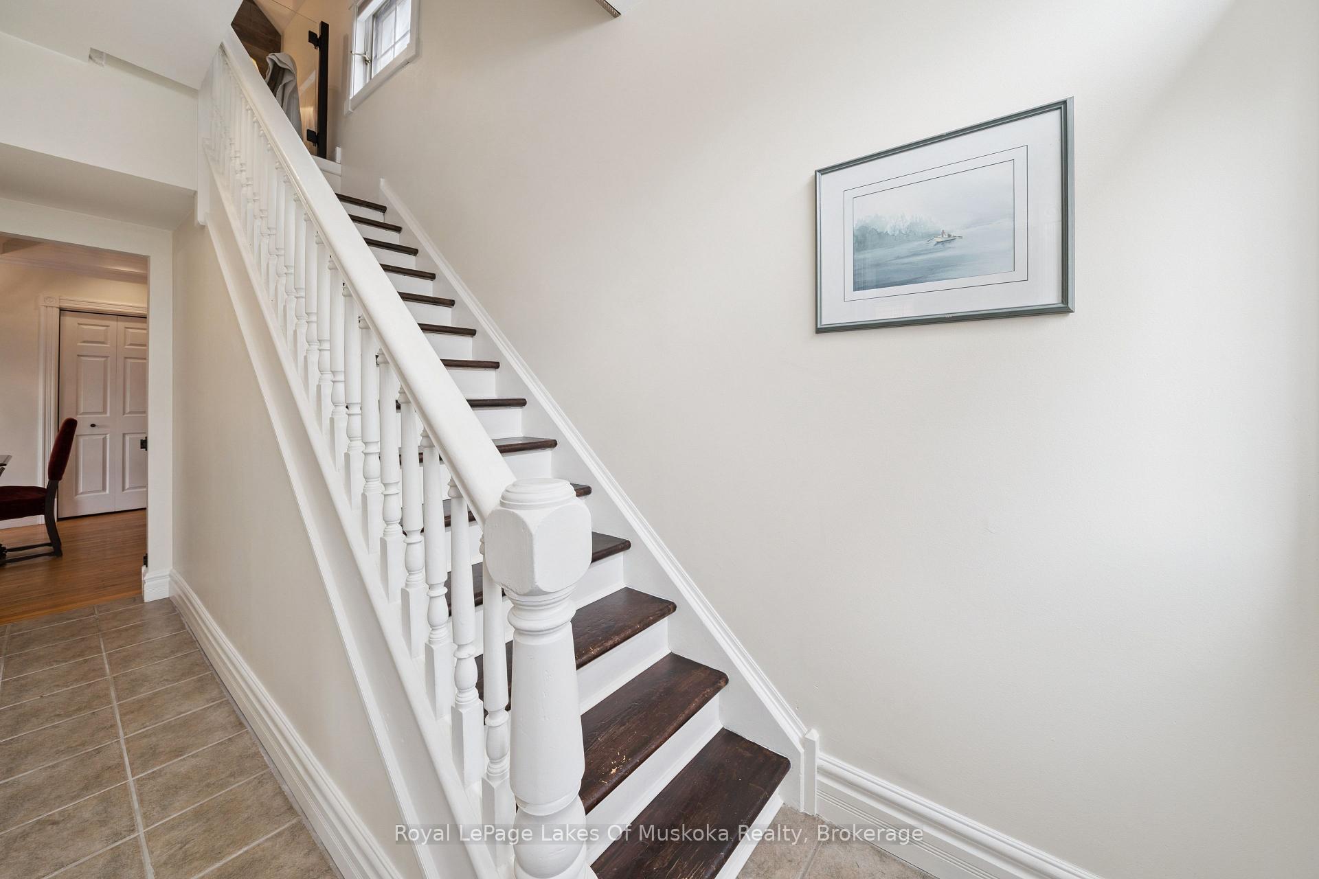 Photo 19 of 212 James Street, Bracebridge — HOMEH