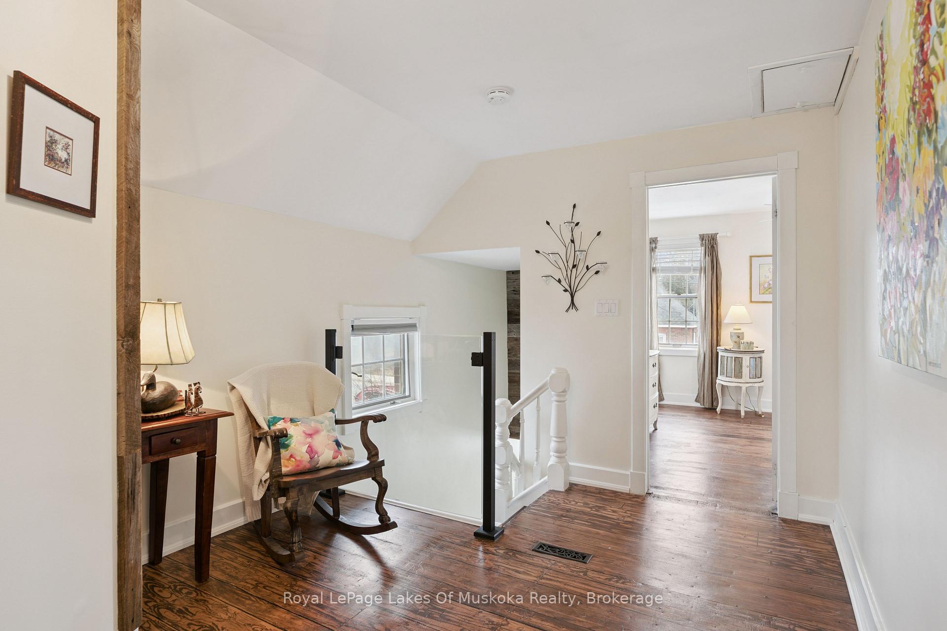 Photo 20 of 212 James Street, Bracebridge — HOMEH