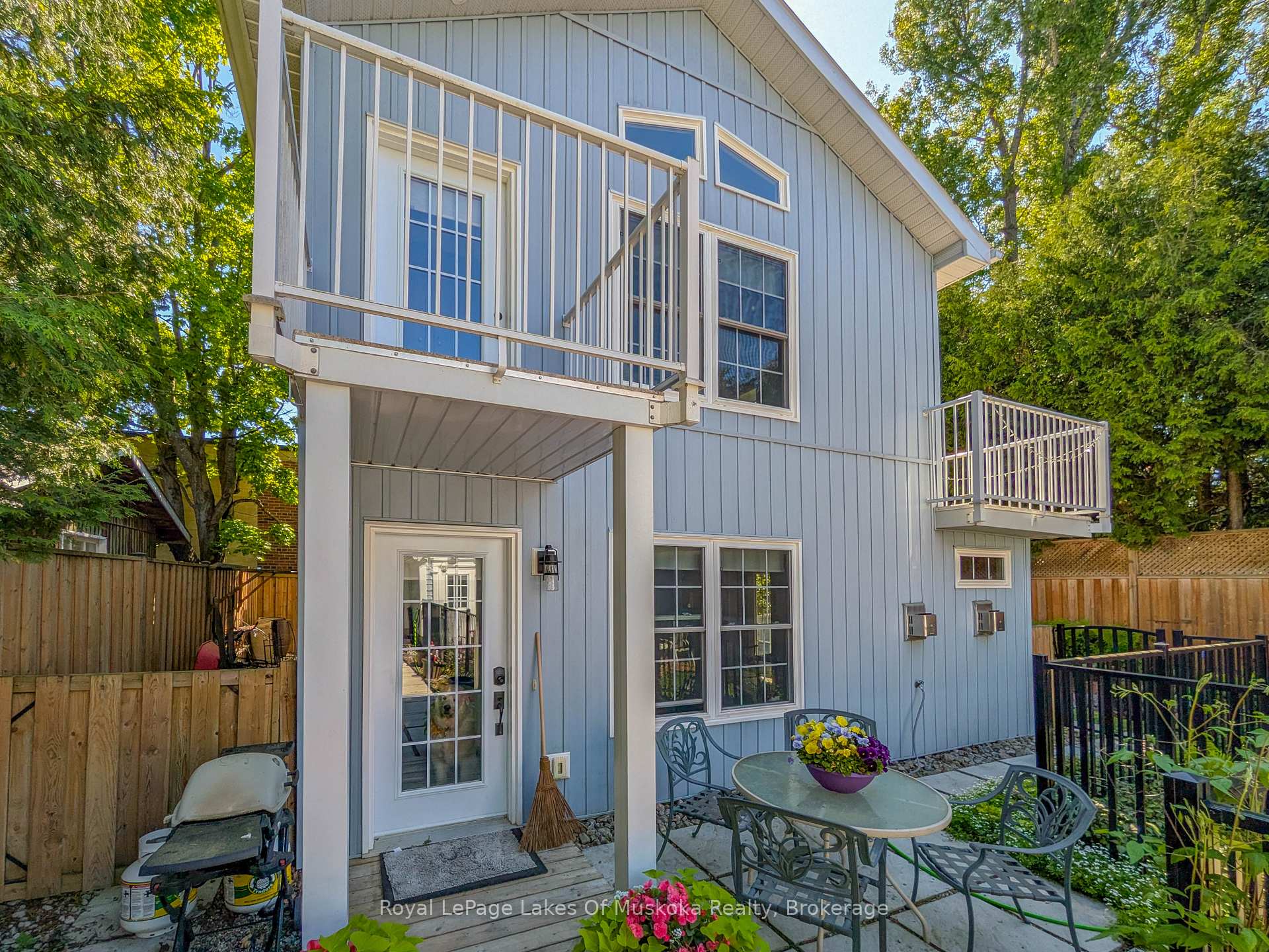 Photo 35 of 212 James Street, Bracebridge — HOMEH