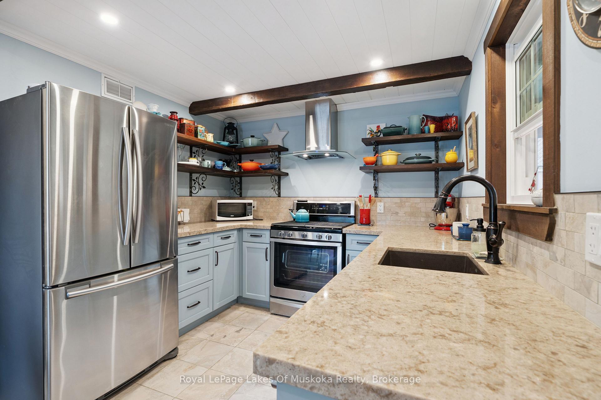 Photo 38 of 212 James Street, Bracebridge — HOMEH