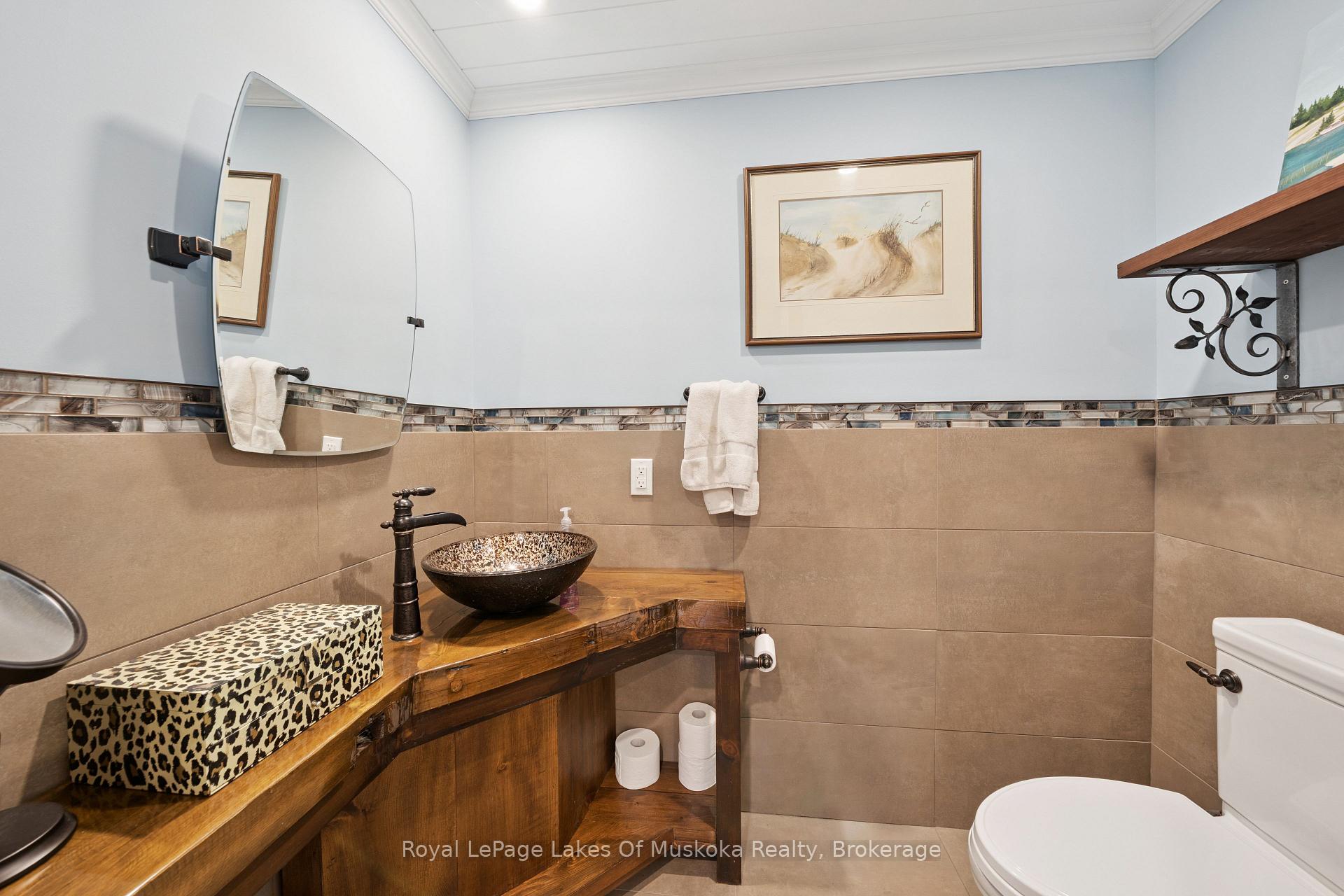 Photo 39 of 212 James Street, Bracebridge — HOMEH
