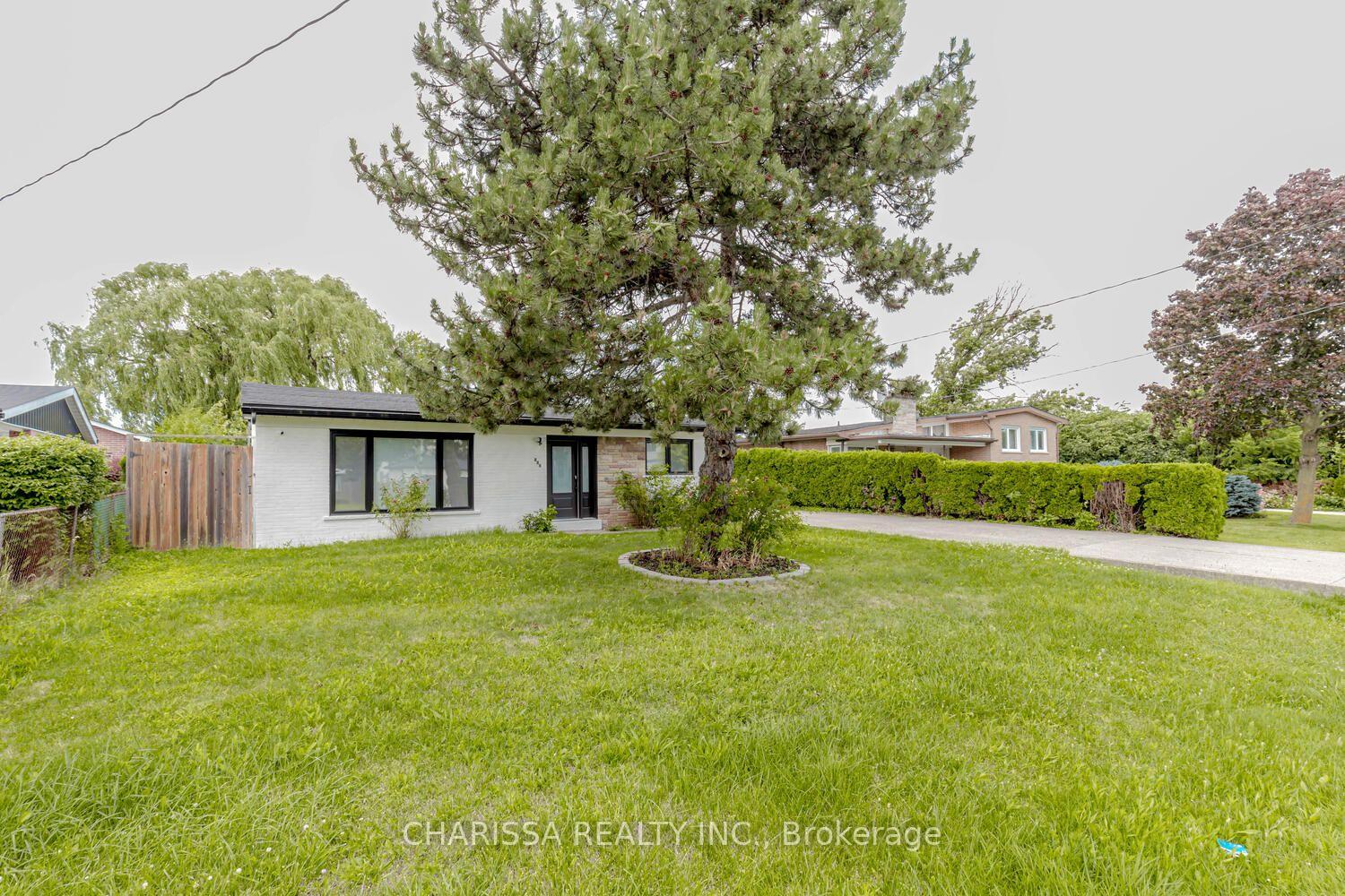 Photo 3 of Unit Upper, 523 Pinegrove Road, Oakville, West — HOMEH
