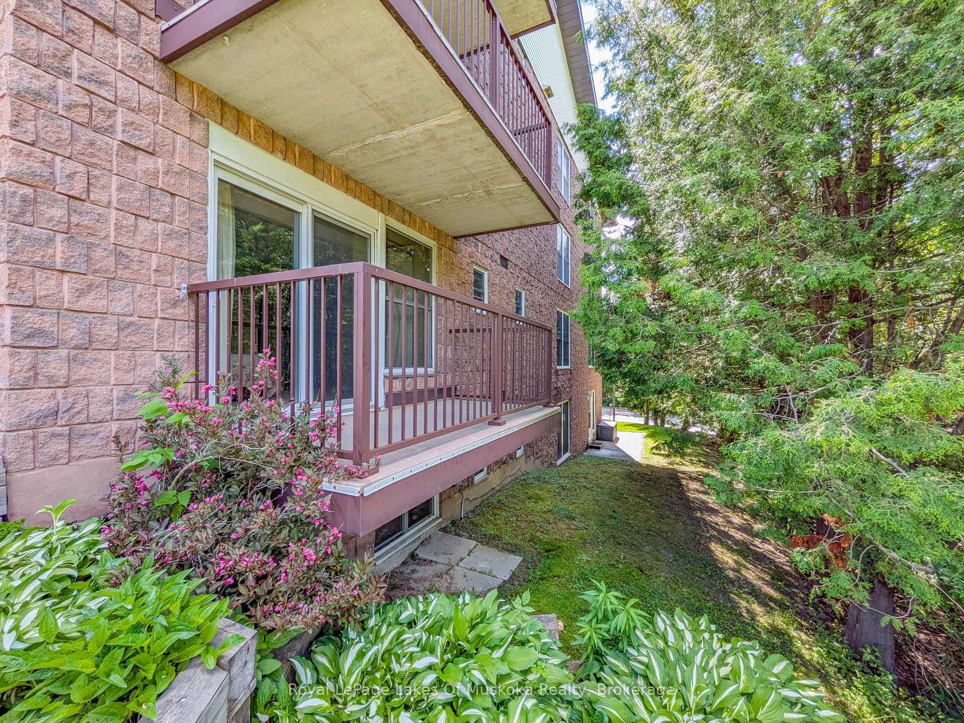 Photo 2 of Unit 101, 38 Monck Road, Bracebridge — HOMEH