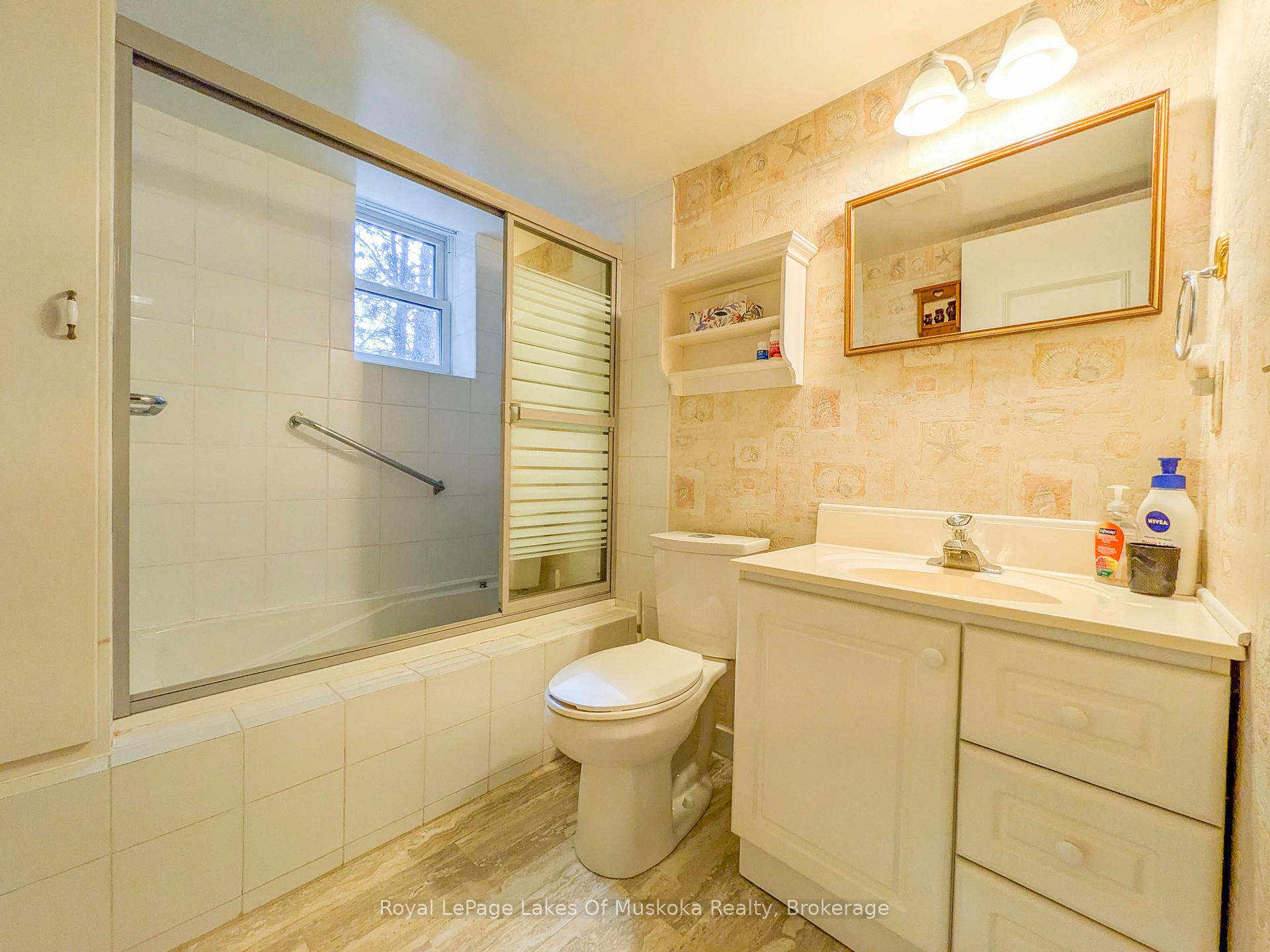 Photo 26 of Unit 101, 38 Monck Road, Bracebridge — HOMEH