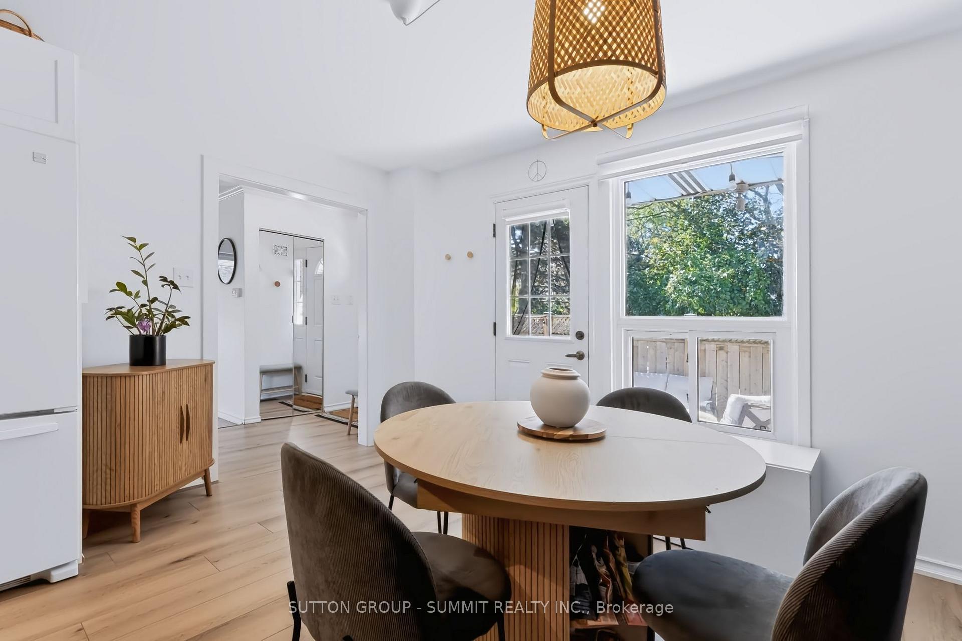 Photo 8 of Unit 16, 4018 Longmoor Drive, Burlington, Shoreacres — HOMEH
