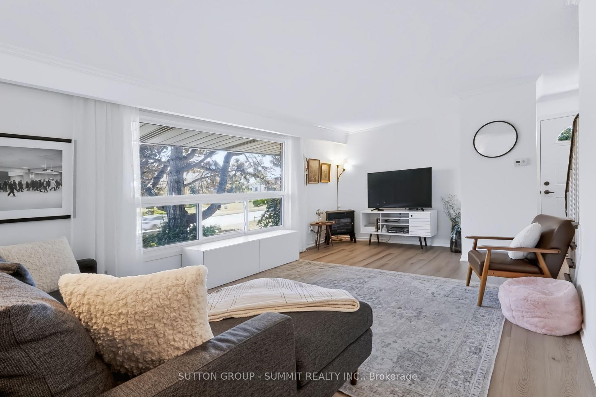 Photo 12 of Unit 16, 4018 Longmoor Drive, Burlington, Shoreacres — HOMEH