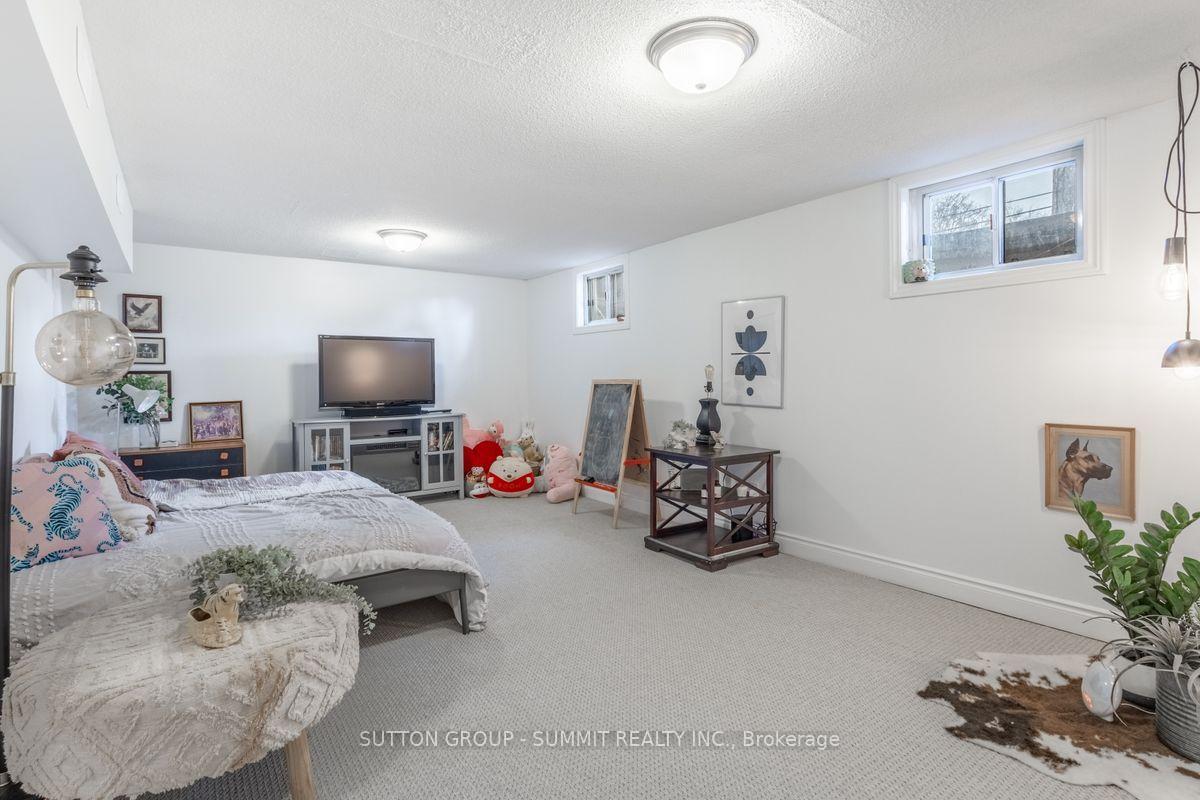 Photo 22 of Unit 16, 4018 Longmoor Drive, Burlington, Shoreacres — HOMEH