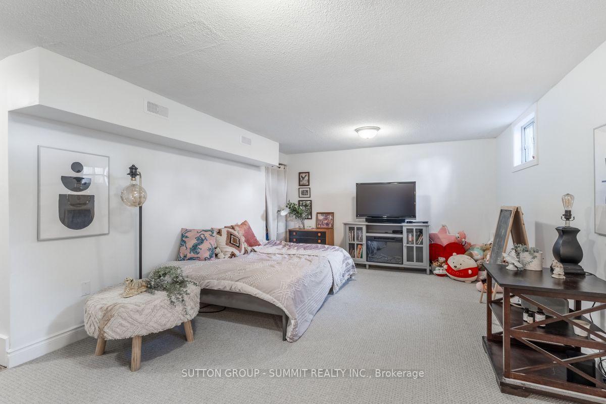 Photo 23 of Unit 16, 4018 Longmoor Drive, Burlington, Shoreacres — HOMEH