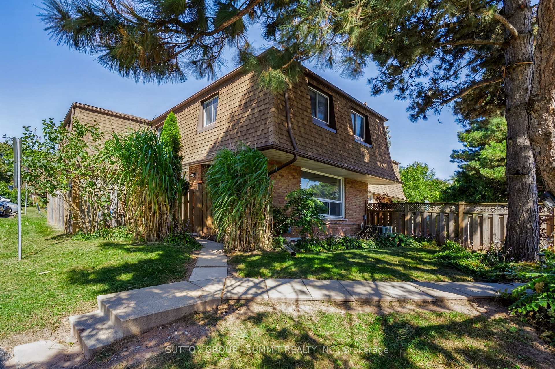 Photo 26 of Unit 16, 4018 Longmoor Drive, Burlington, Shoreacres — HOMEH